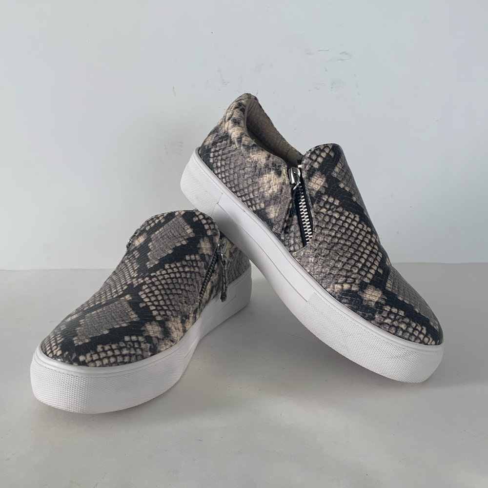 Steve Madden Glaammar Zip Sneakers Tan Snake